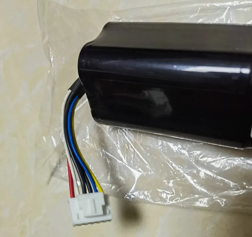 205-0026 Battery for Neato Robotic D9 D10 D8 D9 Robotics D8 INR18650-35E-4S2P