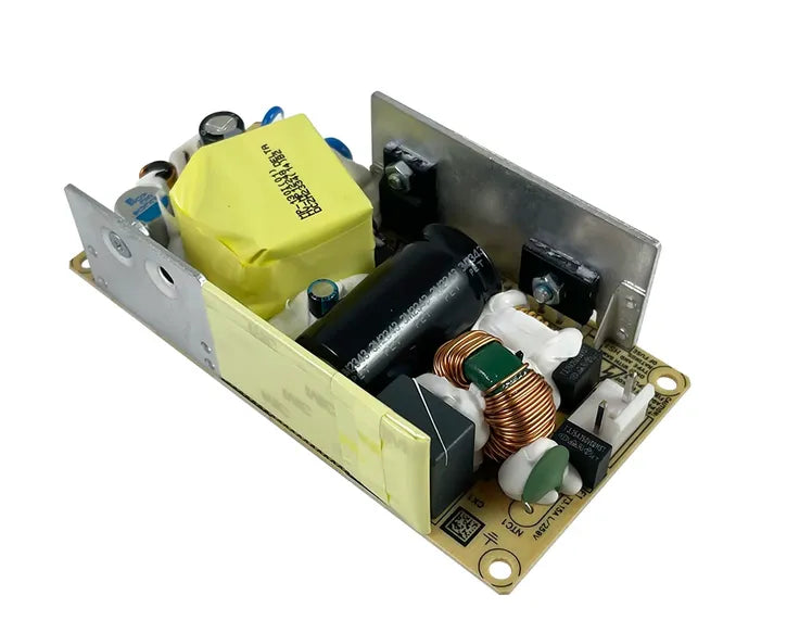 DELTA MDS-065APS15B 15V 4.2A Schaltnetzteil MDS-065APS15 B
