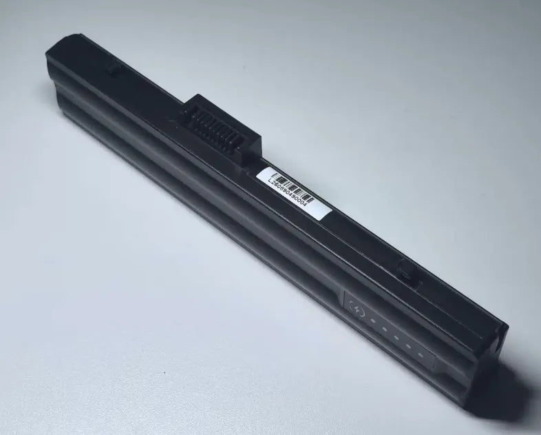 Y9943 C9553 C9554 CC154 Laptop Battery for Inspiron 640M E1405 XPS M140